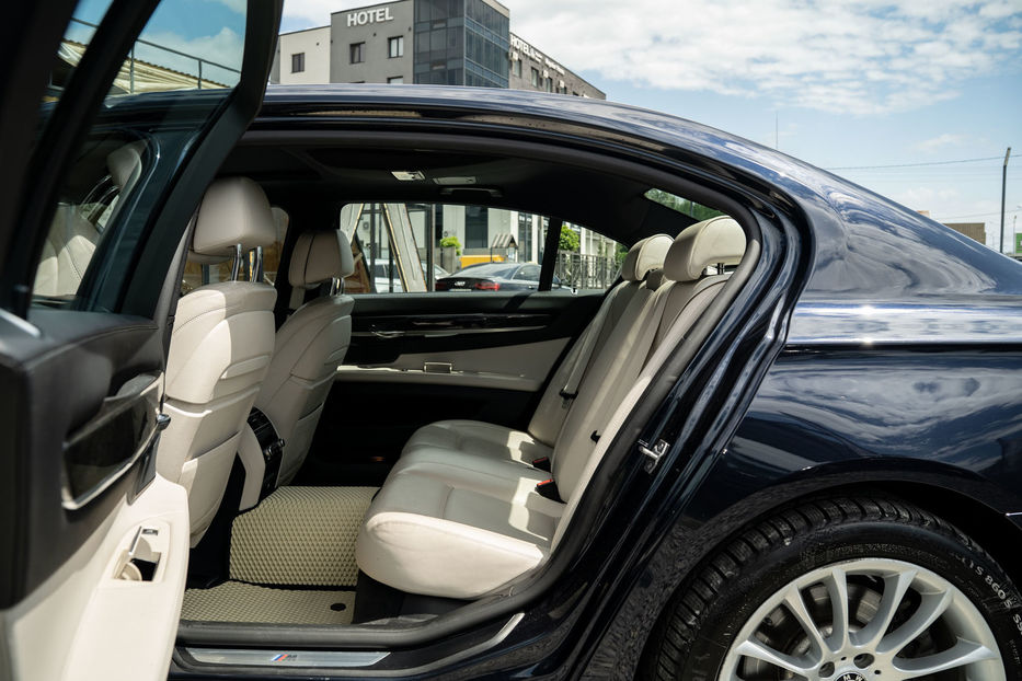 Продам BMW 740 Ld Xdrive 2014 года в Черновцах