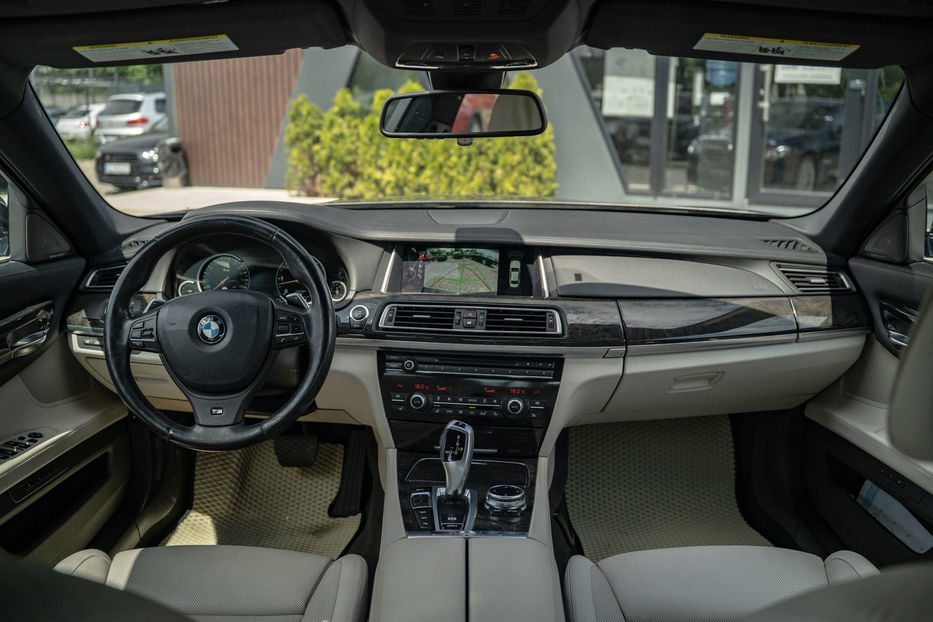 Продам BMW 740 Ld Xdrive 2014 года в Черновцах