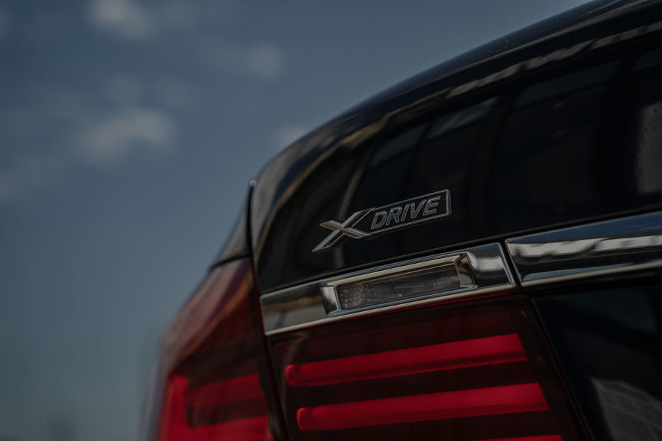 Продам BMW 740 Ld Xdrive 2014 года в Черновцах