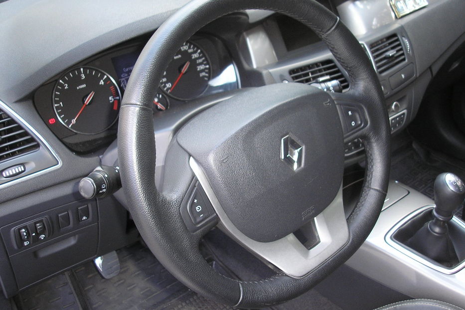 Продам Renault Laguna 1,5 dCi 2010 года в г. Нежин, Черниговская область