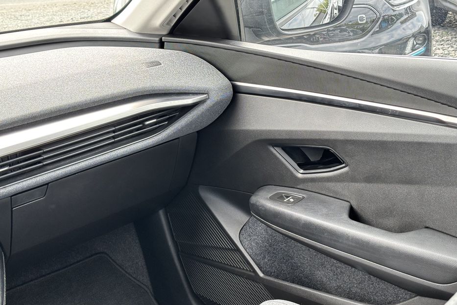 Продам Renault Megane E-tech 2022 года в Львове