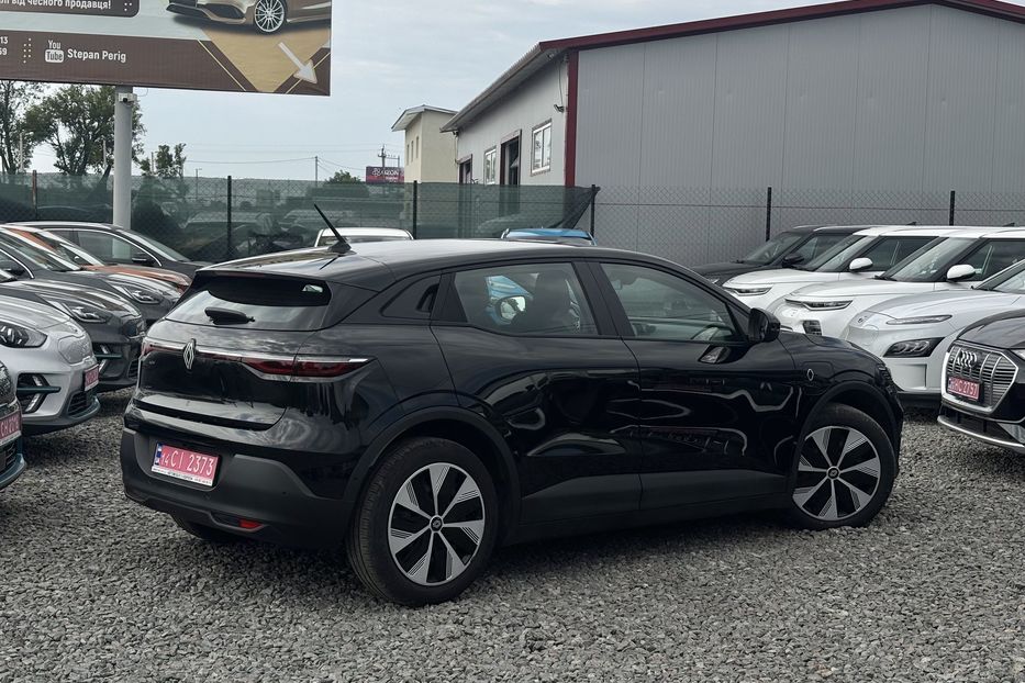 Продам Renault Megane E-tech 2022 года в Львове