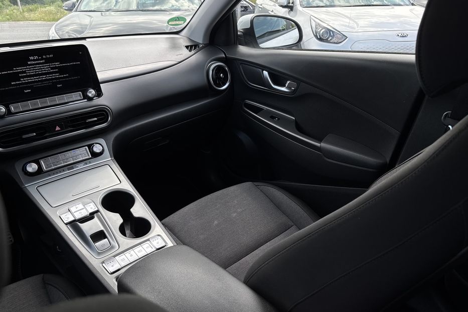 Продам Hyundai Kona 64КВТ 2021 года в Львове