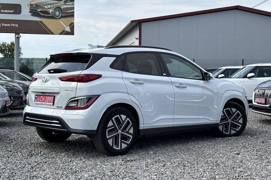 Продам Hyundai Kona 64КВТ 2021 года в Львове