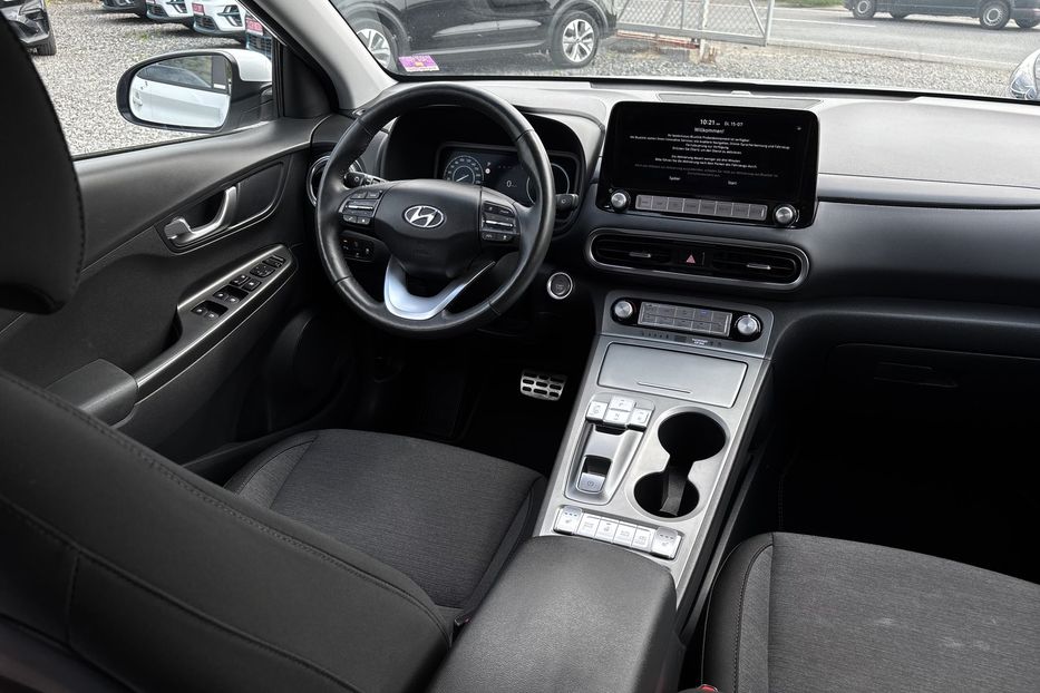 Продам Hyundai Kona 64КВТ 2021 года в Львове