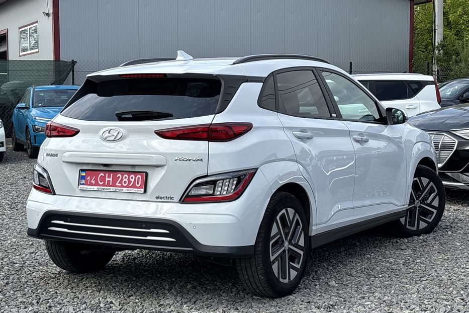 Продам Hyundai Kona 64КВТ 2021 года в Львове