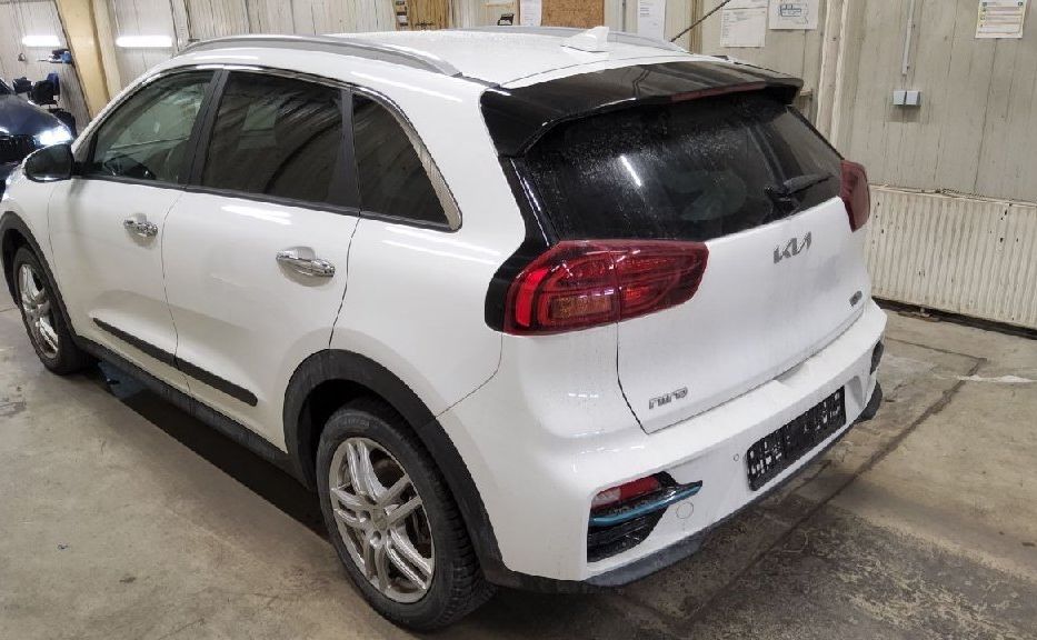 Продам Kia Niro VISION 64KWH авто в дорозі!  2021 года в Львове