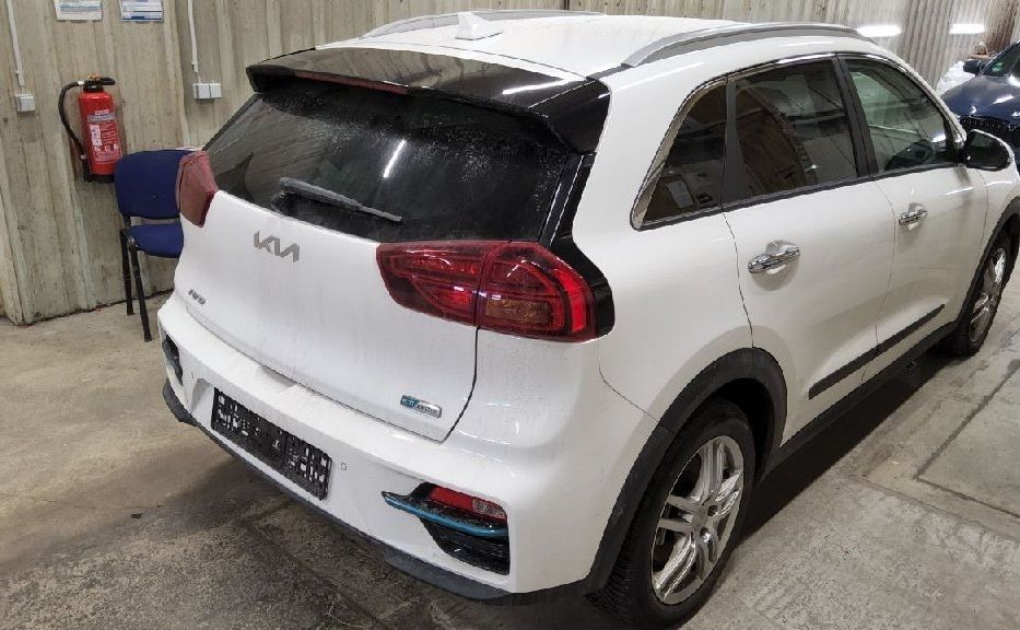 Продам Kia Niro VISION 64KWH авто в дорозі!  2021 года в Львове