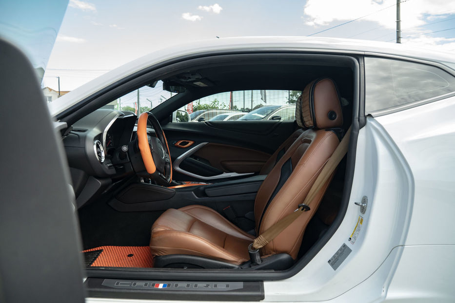Продам Chevrolet Camaro RS 2016 года в Черновцах