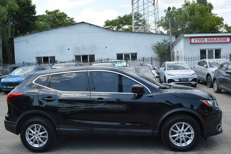 Продам Nissan Rogue Sport 2018 года в Одессе