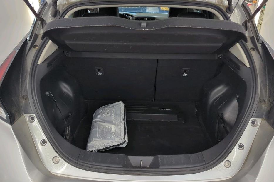Продам Nissan Leaf TEKNA e+ 59kWh  160KW v8955 2019 года в Луцке