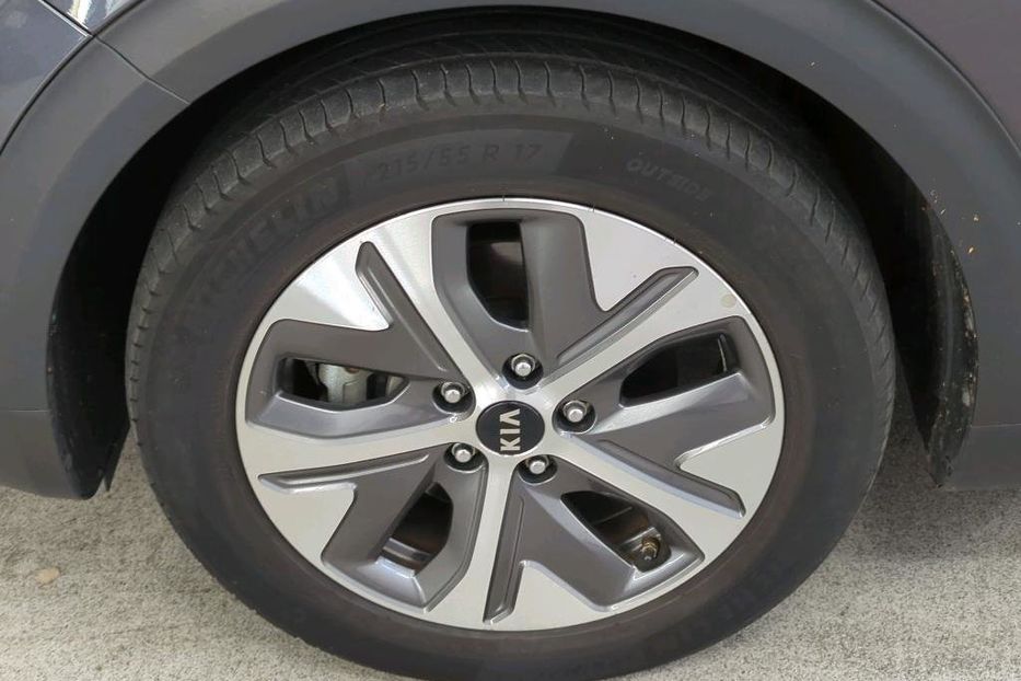 Продам Kia Niro 64kWh ExecutiveLine v2191 2020 года в Луцке