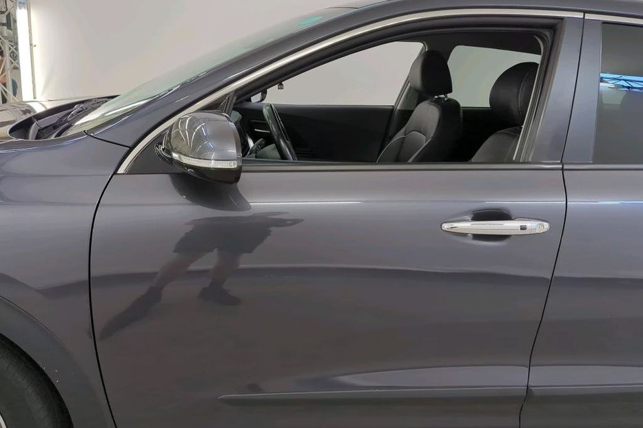 Продам Kia Niro 64kWh ExecutiveLine v2191 2020 года в Луцке