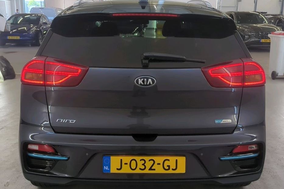 Продам Kia Niro 64kWh ExecutiveLine v2191 2020 года в Луцке