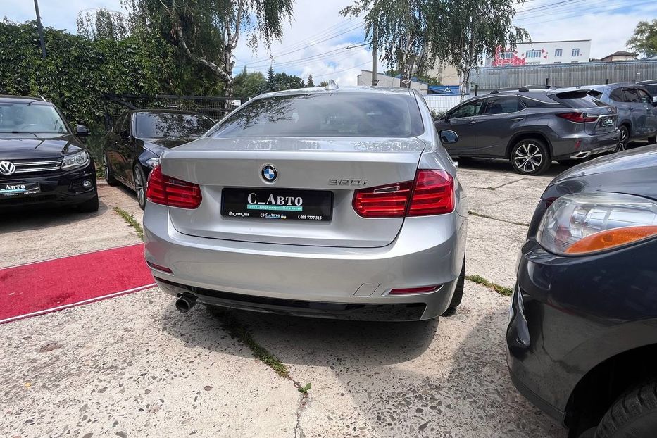 Продам BMW 320 2013 года в Черновцах