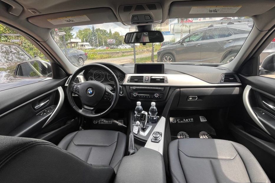 Продам BMW 320 2013 года в Черновцах