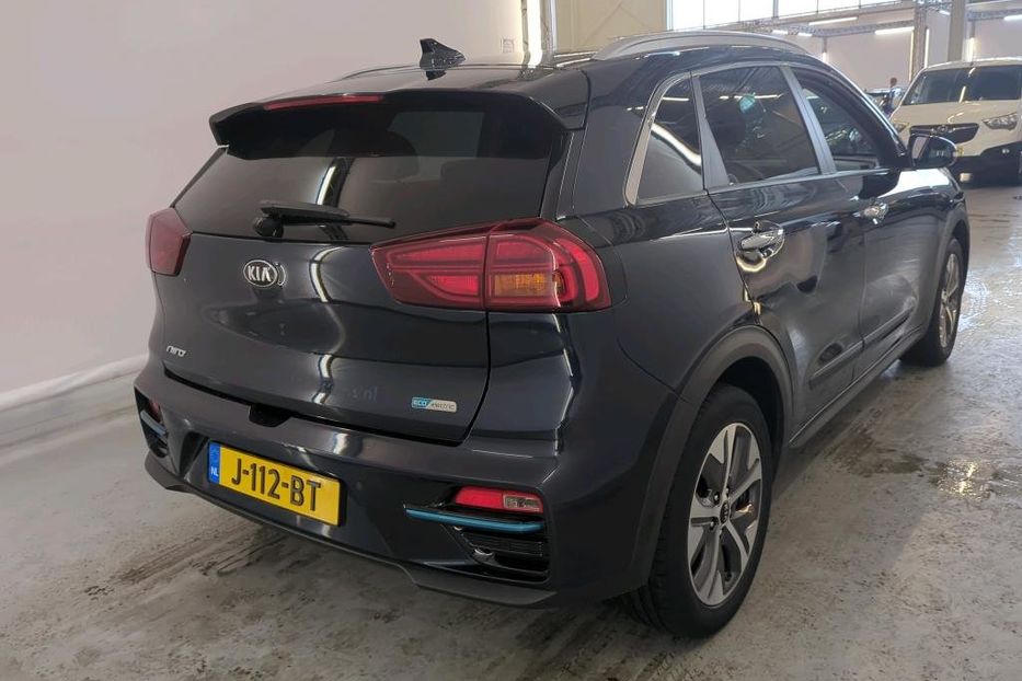 Продам Kia Niro  64.8kWh ExecutiveLine v7423 2020 года в Луцке