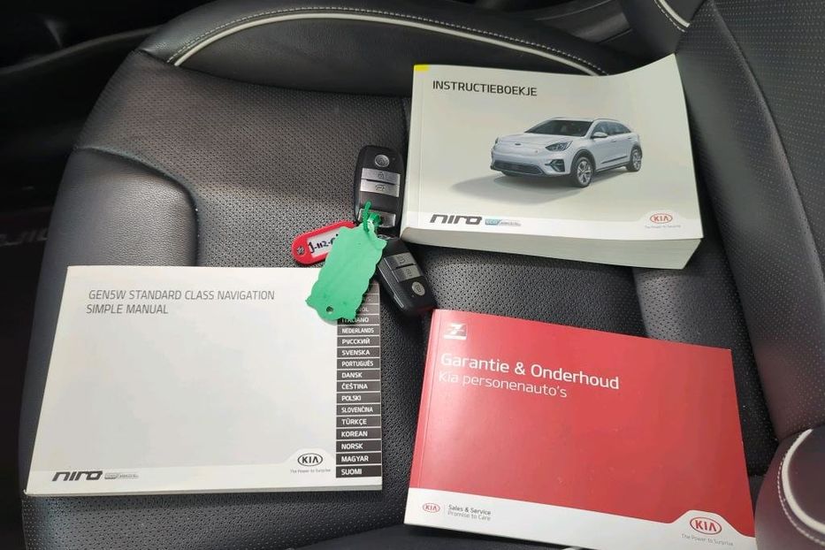 Продам Kia Niro  64.8kWh ExecutiveLine v7423 2020 года в Луцке