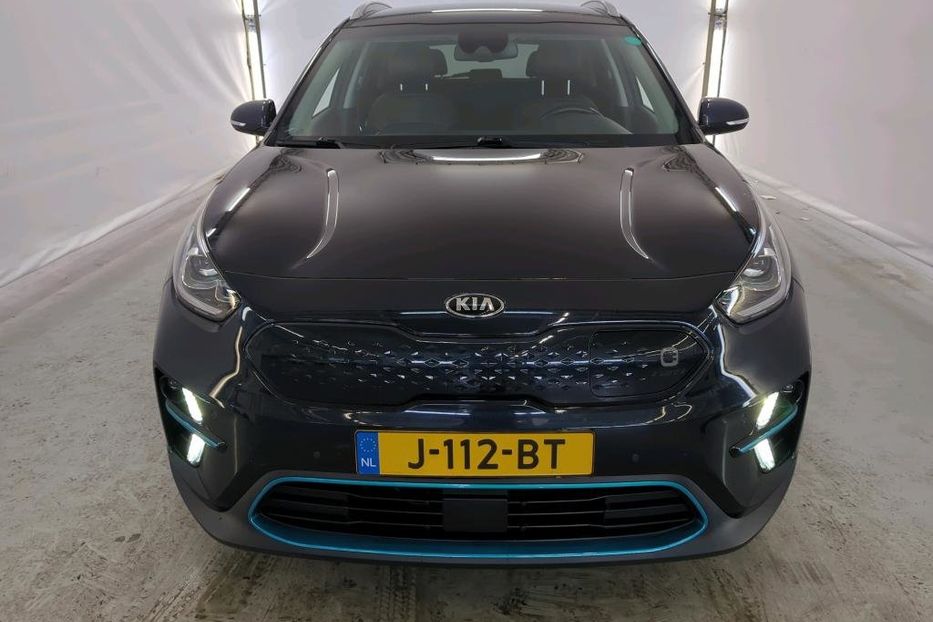 Продам Kia Niro  64.8kWh ExecutiveLine v7423 2020 года в Луцке