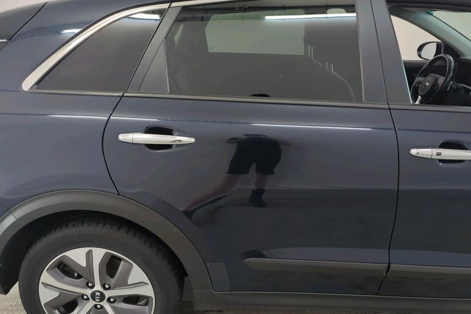 Продам Kia Niro  64.8kWh ExecutiveLine v7423 2020 года в Луцке