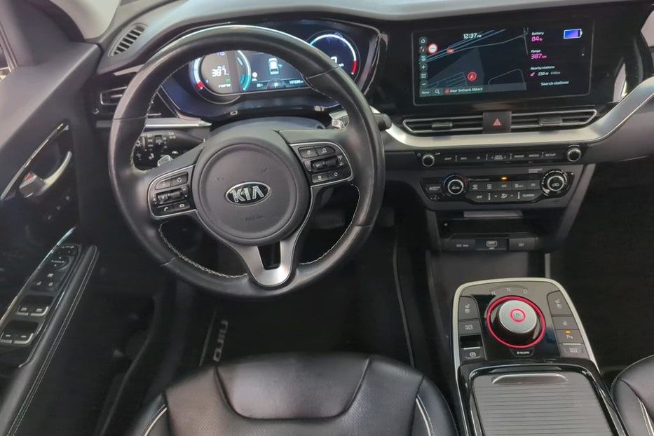 Продам Kia Niro  64.8kWh ExecutiveLine v7423 2020 года в Луцке