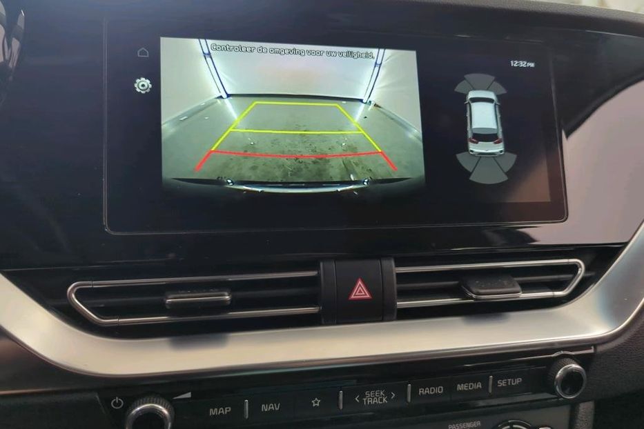 Продам Kia Niro  64.8kWh ExecutiveLine v7423 2020 года в Луцке