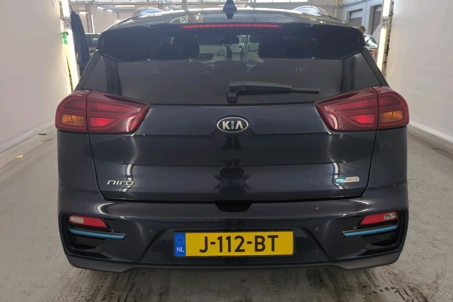 Продам Kia Niro  64.8kWh ExecutiveLine v7423 2020 года в Луцке
