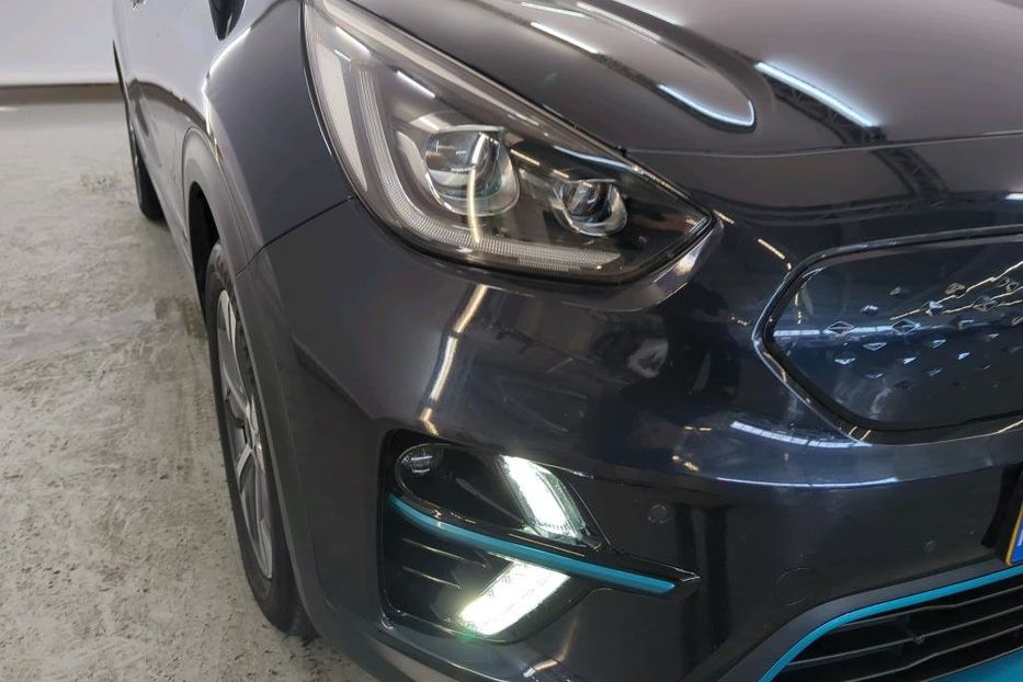 Продам Kia Niro  64.8kWh ExecutiveLine v7423 2020 года в Луцке