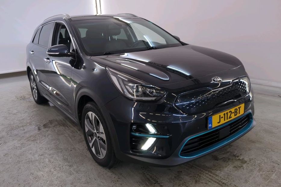Продам Kia Niro  64.8kWh ExecutiveLine v7423 2020 года в Луцке