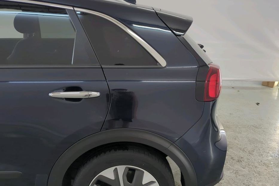 Продам Kia Niro  64.8kWh ExecutiveLine v7423 2020 года в Луцке