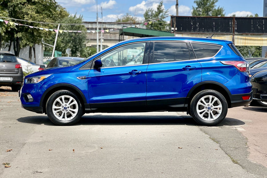 Продам Ford Escape 2016 года в Киеве