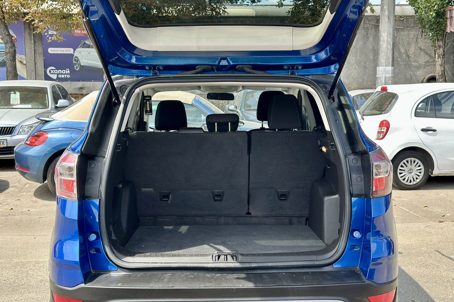 Продам Ford Escape 2016 года в Киеве