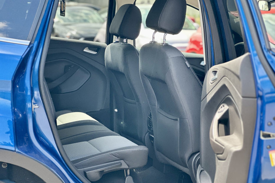 Продам Ford Escape 2016 года в Киеве