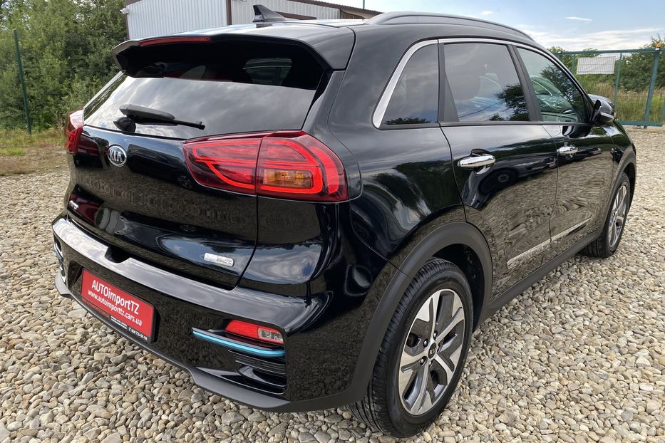 Продам Kia Niro 64 kWh Макс. комплектація Люк 2020 года в Львове