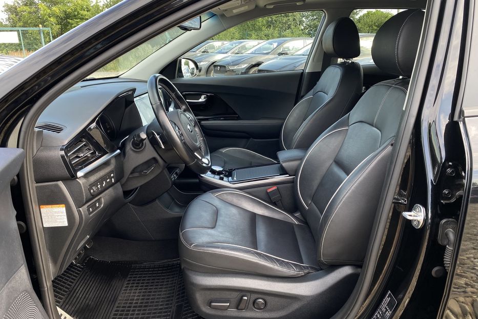 Продам Kia Niro 64 kWh Макс. комплектація Люк 2020 года в Львове