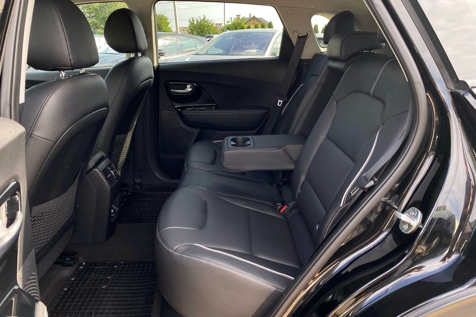 Продам Kia Niro 64 kWh Макс. комплектація Люк 2020 года в Львове