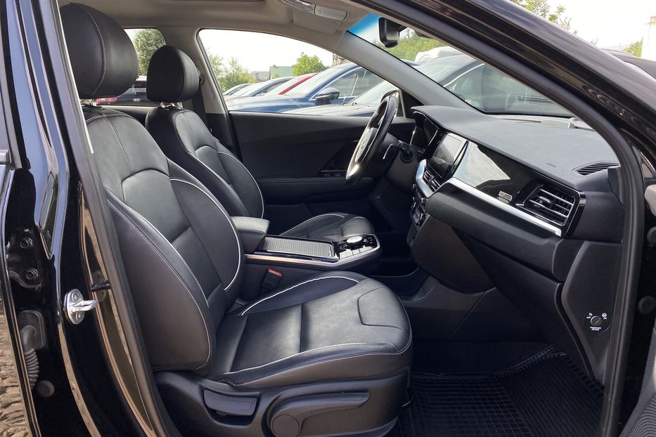 Продам Kia Niro 64 kWh Макс. комплектація Люк 2020 года в Львове