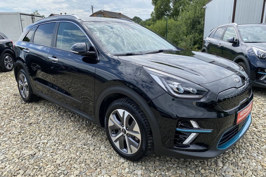 Продам Kia Niro 64 кВт Макс. комплектація 2020 года в Львове