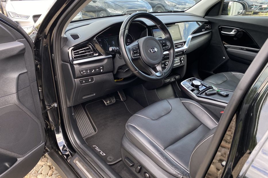 Продам Kia Niro 64 кВт Макс. комплектація 2020 года в Львове