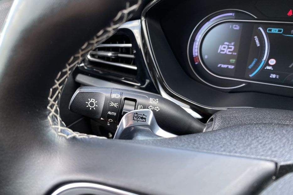 Продам Kia Niro 64 кВт Макс. комплектація 2020 года в Львове