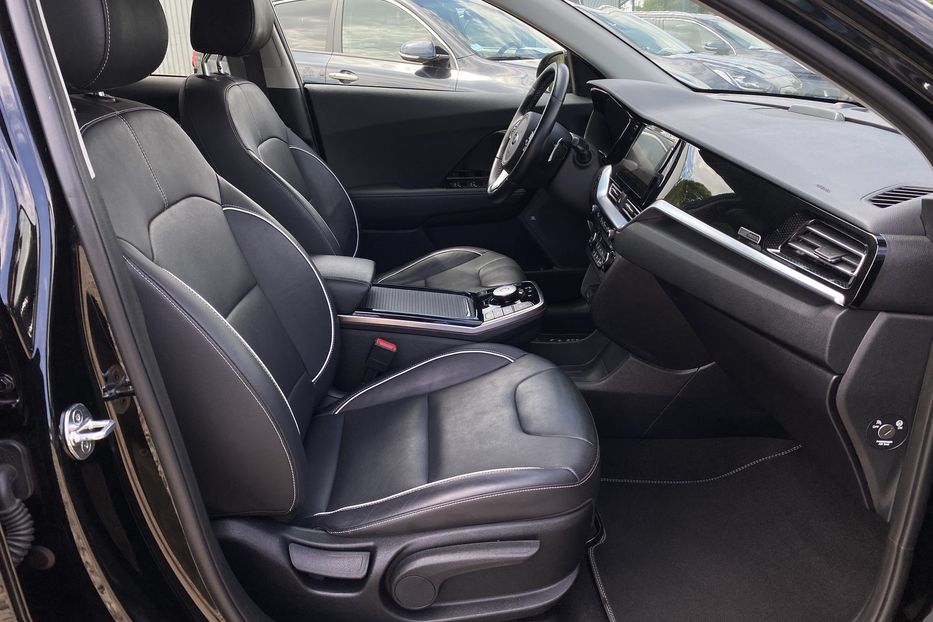 Продам Kia Niro 64 кВт Макс. комплектація 2020 года в Львове