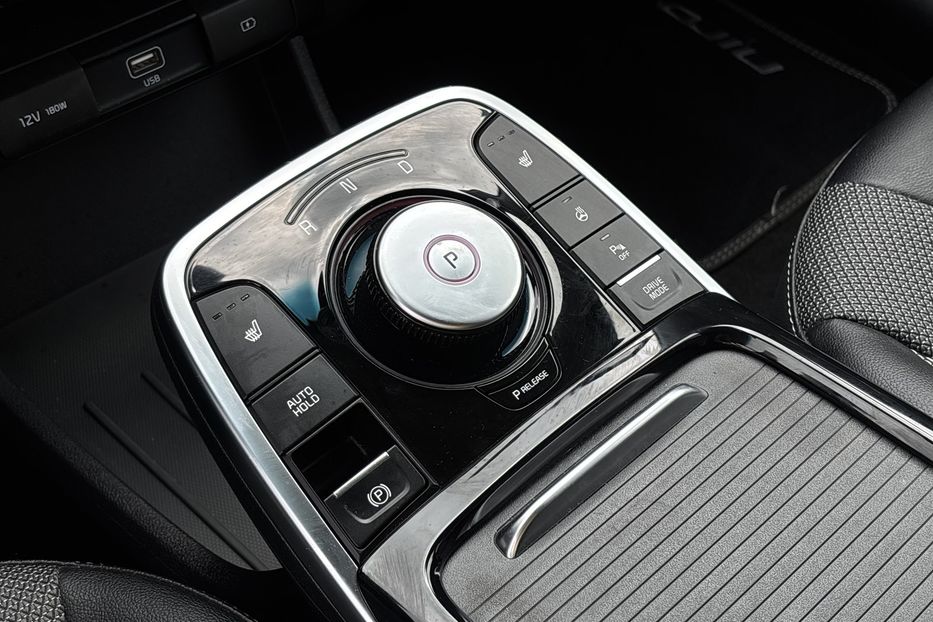 Продам Kia Niro РЕЗЕРВ 2022 года в Львове