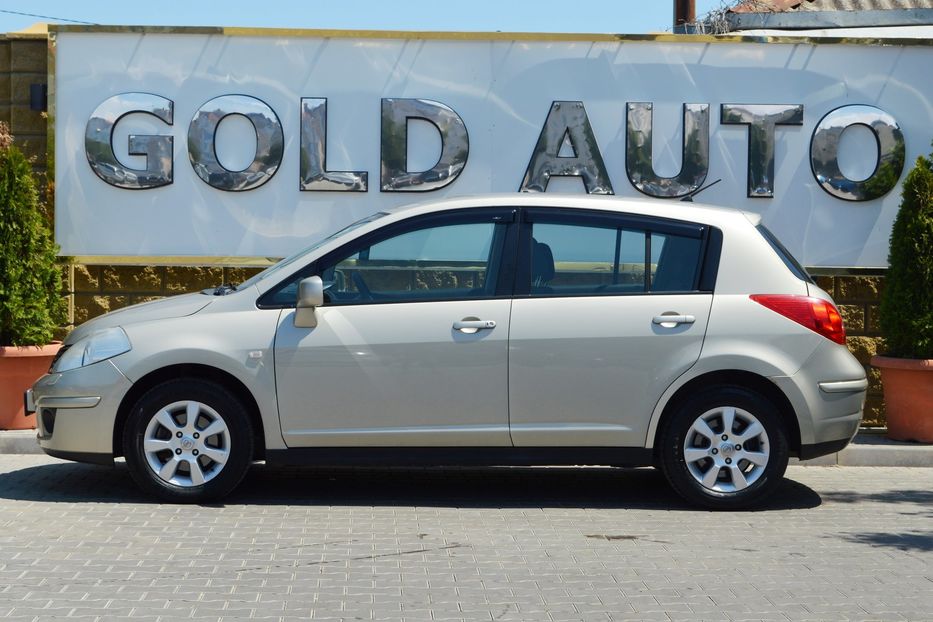 Продам Nissan TIIDA 2008 года в Одессе