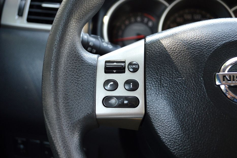 Продам Nissan TIIDA 2008 года в Одессе