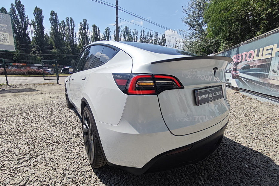 Продам Tesla Model Y 2021 года в Киеве