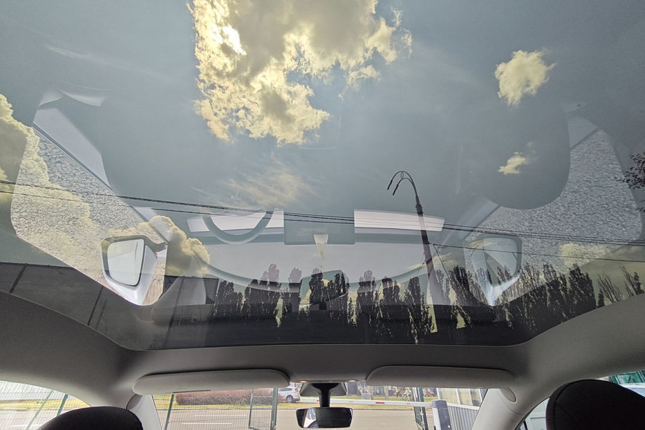 Продам Tesla Model Y 2021 года в Киеве