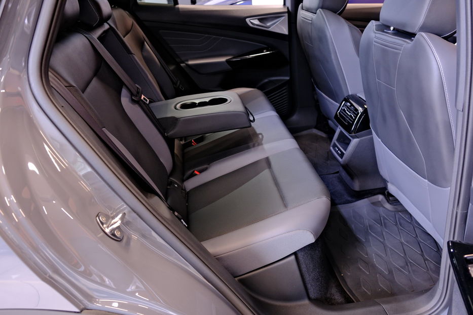 Продам Volkswagen ID.4 2024 года в Одессе
