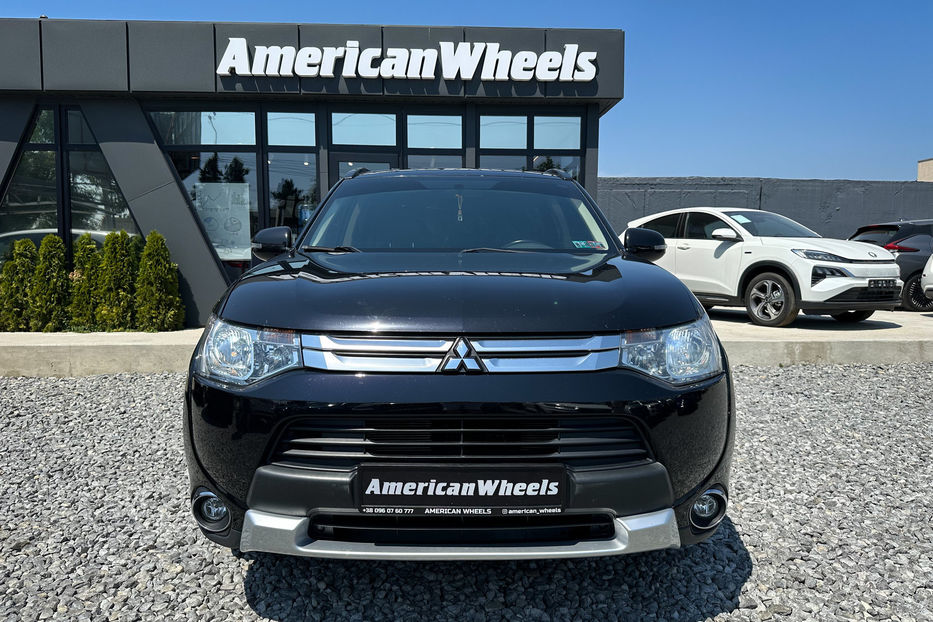 Продам Mitsubishi Outlander SE 2014 года в Черновцах