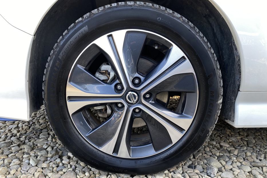 Продам Nissan Leaf 62кВтПдгрвкермасидіньКамера360 2020 года в Львове