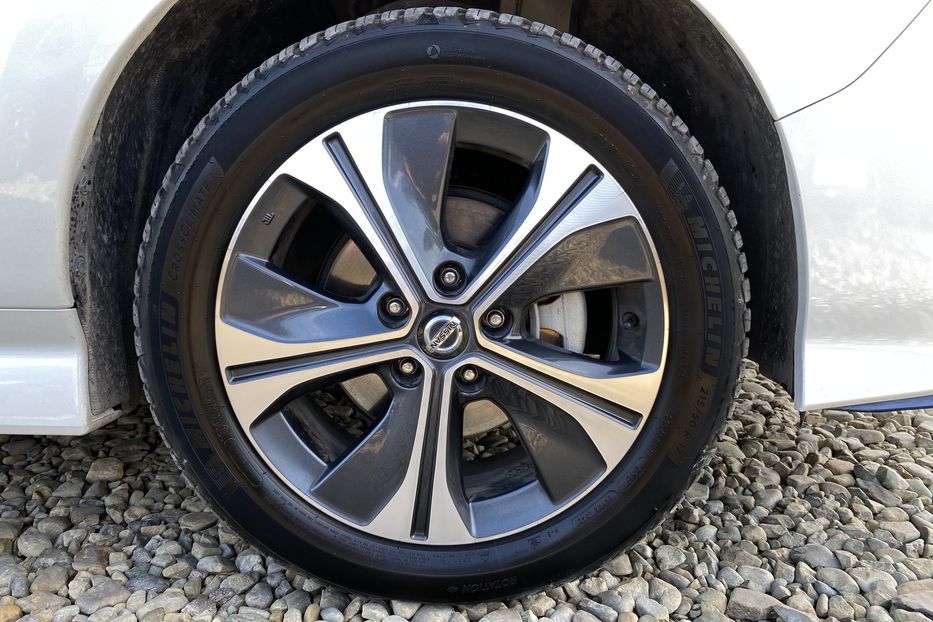 Продам Nissan Leaf 62кВтПдгрвкермасидіньКамера360 2020 года в Львове